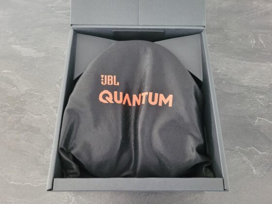 JBL Quantum 810